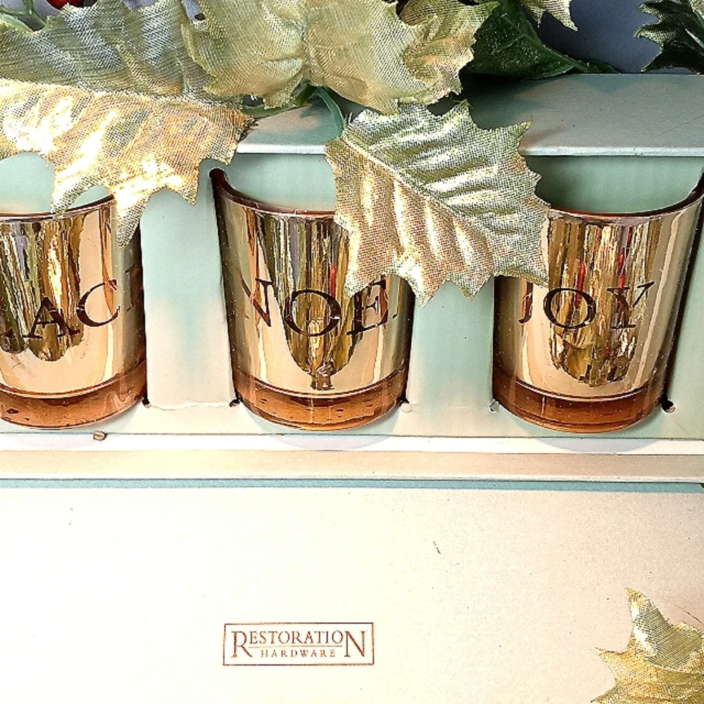 Holiday tea lights